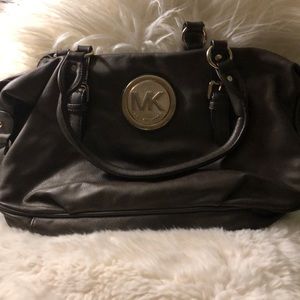 Brown Michael kors pocket book